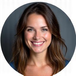 Portrett av Ingrid Nilsen, en kvinnelig vokallærer med et åpent, energisk uttrykk.
